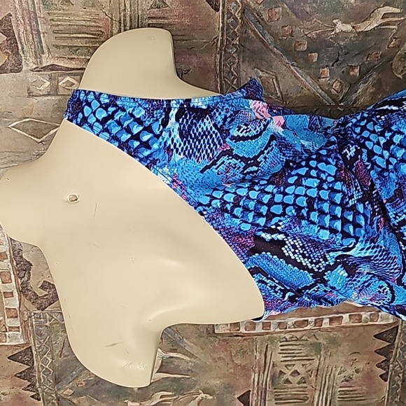 Snakeskin Knot Waist 1 Shoulder 1 piece swim suit bathing suit not worn bra pads - Picture 9 of 12